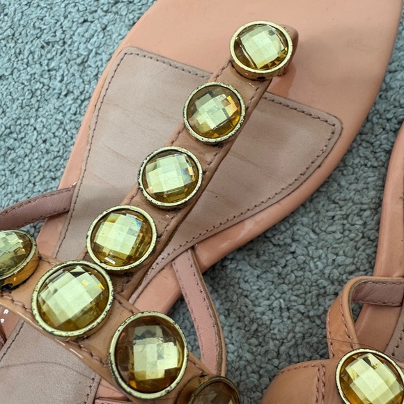 Tory Burch Peach Pink and Gold Sandals with Studded Design - Picture 5 of 7